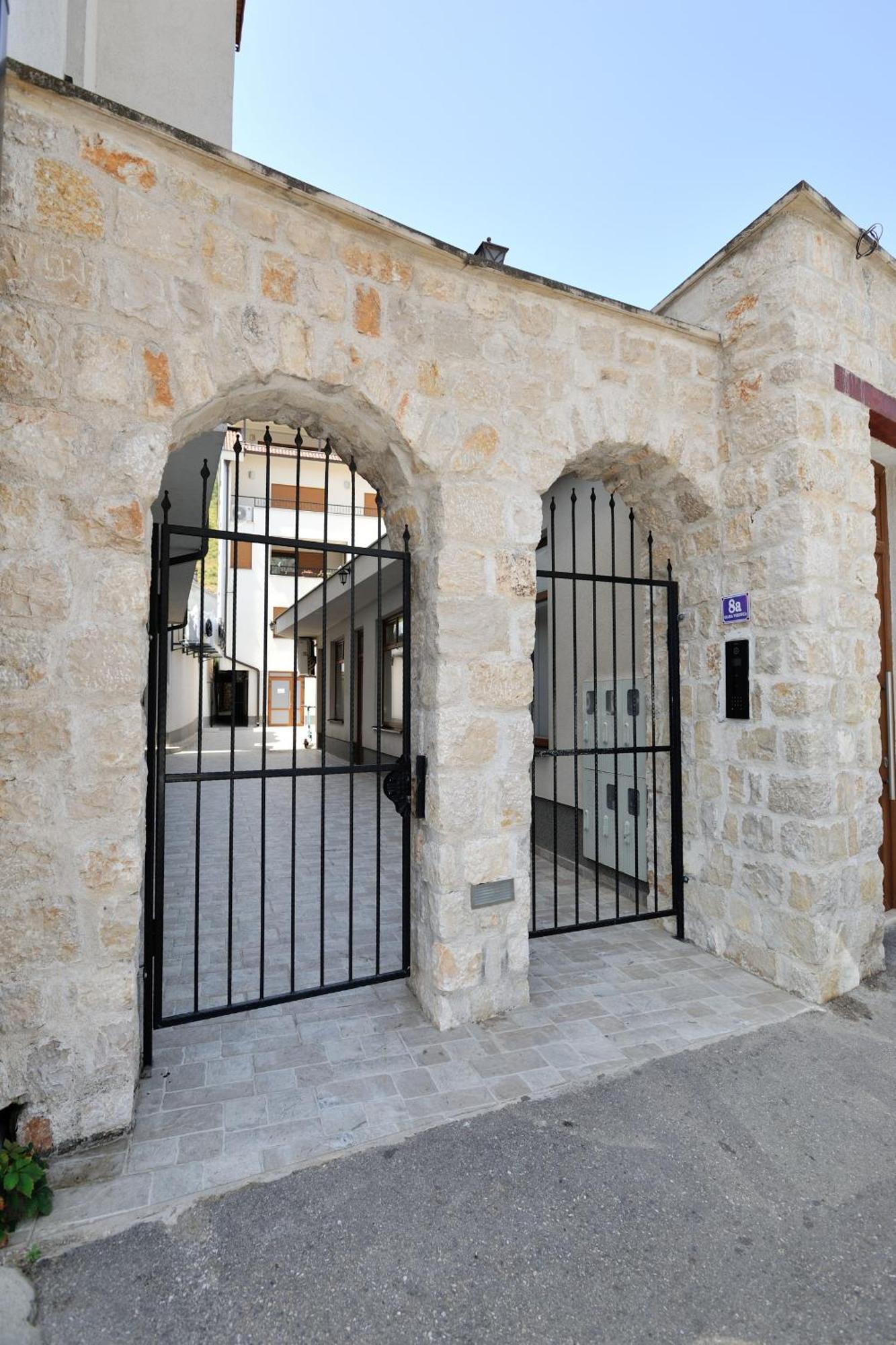Captain'S Luxury Apartments Mostar Eksteriør billede